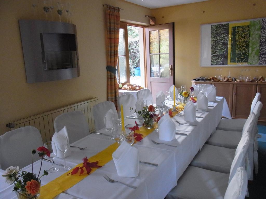 Schneiderlein Hotel Limbach-Oberfrohna ภายนอก รูปภาพ