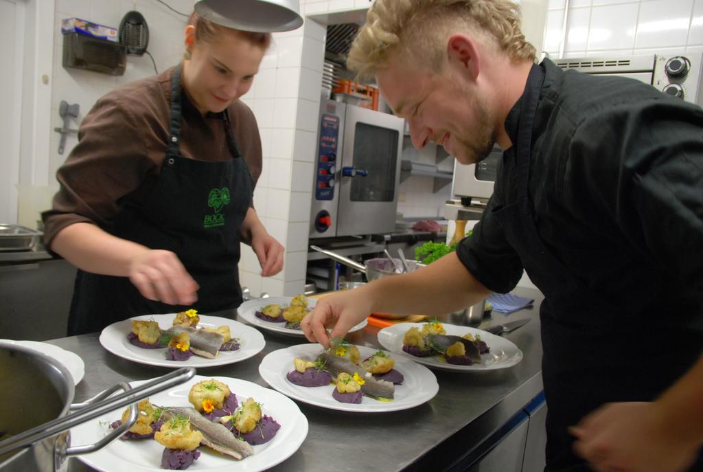 Schneiderlein Hotel Limbach-Oberfrohna ภายนอก รูปภาพ