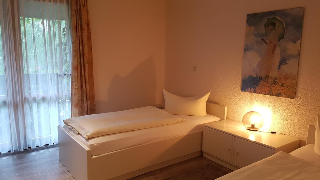 Schneiderlein Hotel Limbach-Oberfrohna ภายนอก รูปภาพ